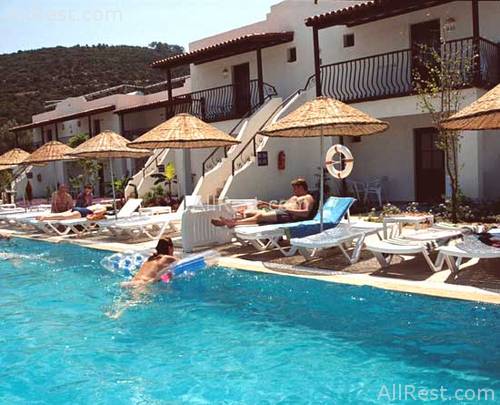 Izer Beach Club 16